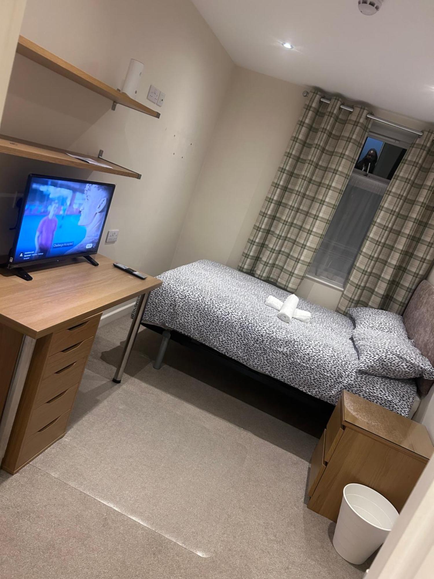 Seaford Guest House Pri Stoke-on-Trent エクステリア 写真